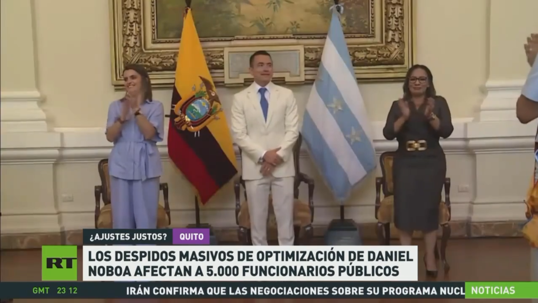 Ecuador anuncia el despido de 5.000 servidores públicos