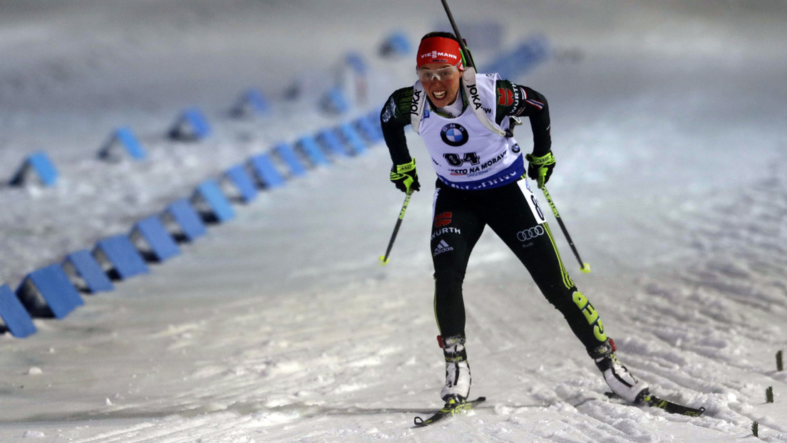 Medallista olímpica de biatlón muere en un accidente de escalada