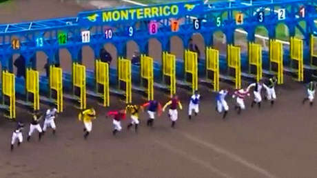 VIDEO: Jinetes compiten sin caballos en Perú