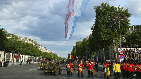 "Hace falta trabajar más": Francia propone eliminar dos días festivos de su calendario