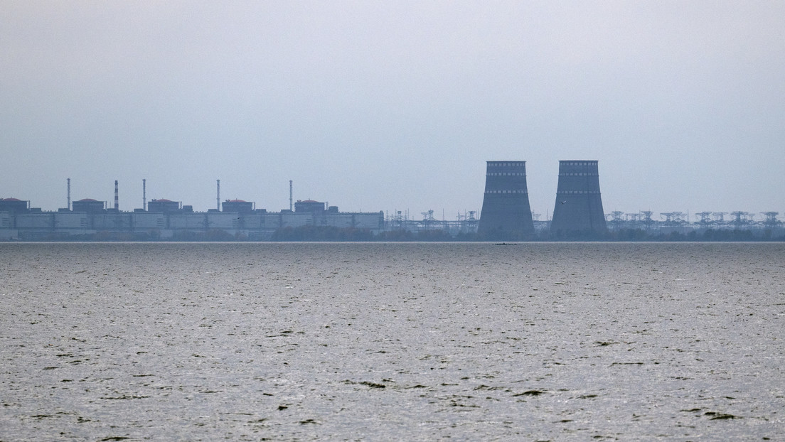 El OIEA confirma explosiones y humo cerca de la mayor planta nuclear de Europa