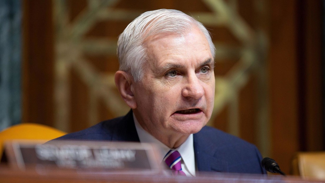 Demócratas hacen un pronóstico sombrío sobre los aranceles de Trump tras elogio de un senador
