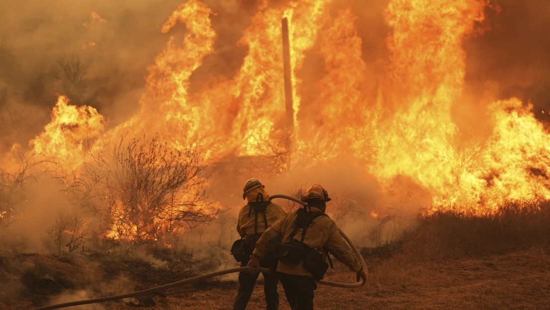Tierra quemada: incendios fuera de control devoran California (IMPACTANTES IMÁGENES)
