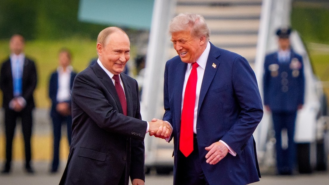 Trump: "¡Un día excelente y muy exitoso en Alaska!"