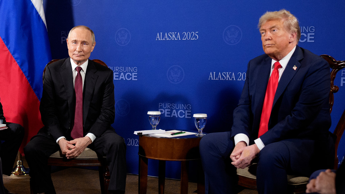 Putin comparte detalles sobre su encuentro con Trump en Alaska con el presidente de Sudáfrica