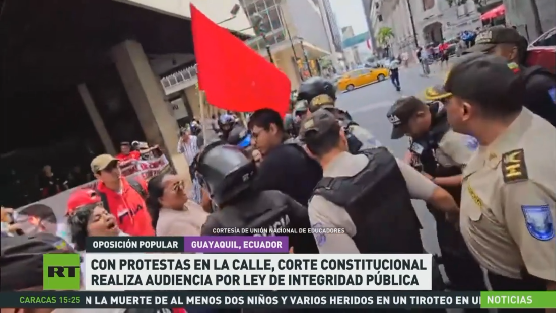 Con protestas en las calles, la Corte Constitucional de Ecuador realiza audiencia por Ley de Integridad Pública