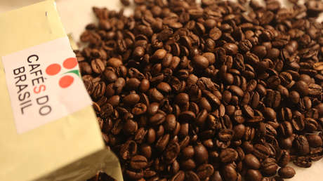 China 'acoge' a casi 200 vendedores de café de Brasil frente a los aranceles de Trump