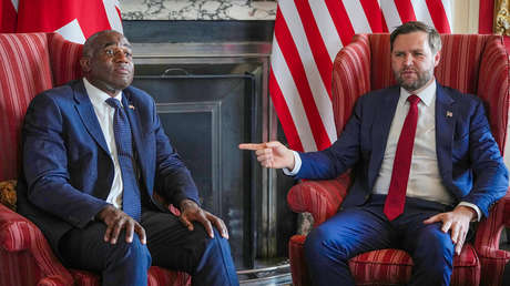 Este ministro británico podría recibir una sanción tras pescar junto a J.D. Vance