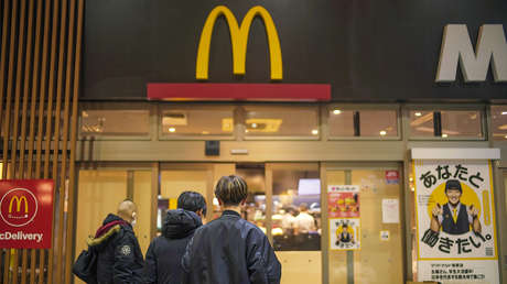 Polémica en este país por hamburguesas de McDonald's que se 'botan a la basura'
