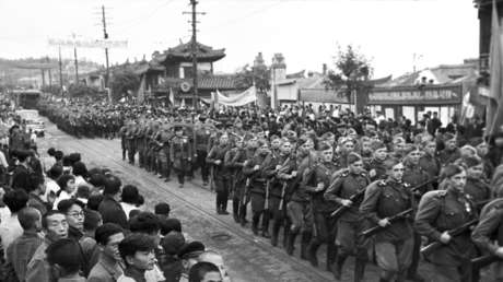 La RPDC celebra el Día de la Liberación Nacional y recuerda la hazaña de los soldados soviéticos