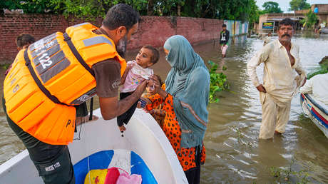 FOTOS: Lluvias récord en India y Pakistán dejan decenas de muertos