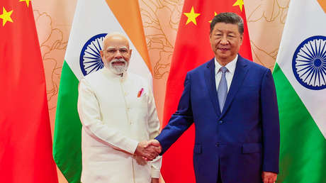 "Dirección positiva" y vuelos directos: Modi y Xi mantienen una reunión histórica