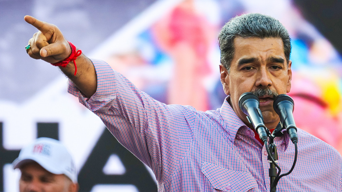 Maduro: "Ocho barcos militares, con 1.200 misiles, y un submarino nuclear apuntan a Venezuela"