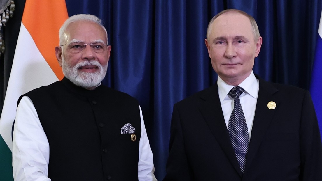 Putin llama personalmente a Modi para felicitarle por su cumpleaños
