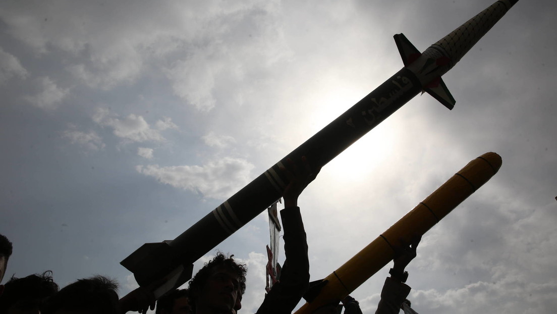 Hutíes atacan un "objetivo militar israelí sensible" con un misil balístico hipersónico