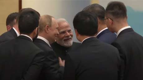VIDEO: Encuentro cordial de Putin, Modi y Xi antes de la cumbre de la OCS
