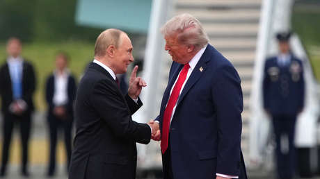 Trump: Tenemos un "diálogo muy bueno" con Putin