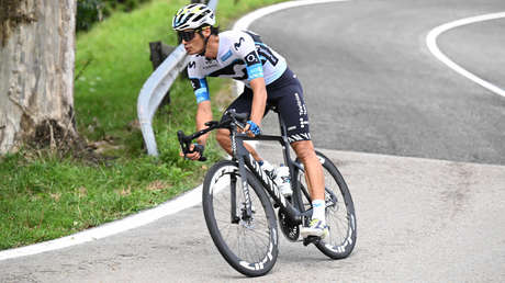VIDEO: Ciclista cae al suelo en la Vuelta a España tras interrupción de manifestante pro-Palestina