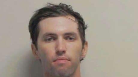 Las autoridades creen que el presunto asesino de Charlie Kirk actuó solo