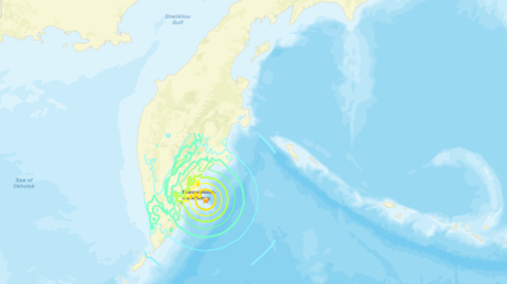 Amenaza de tsunami en Rusia y EE.UU. tras terremoto frente a las costas de Kamchatka