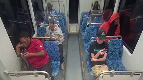 "Da miedo, ¿verdad?": Así explicó su crimen el asesino de la ucraniana Zarútskaya en un tren de EE.UU.
