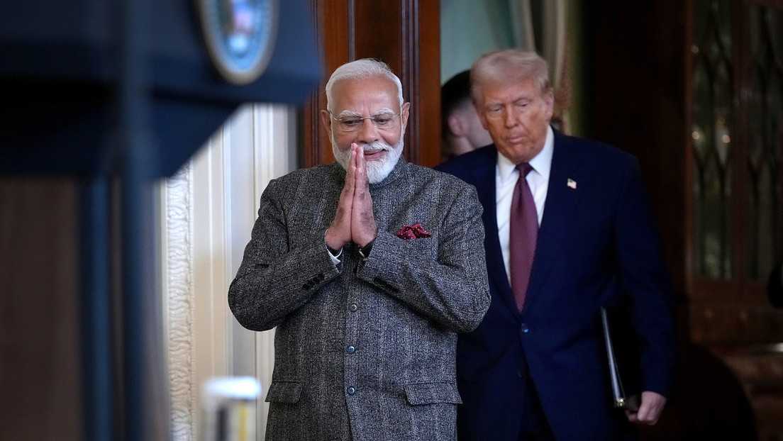Trump dice que Modi le "aseguró" que no comprará más petróleo ruso, pero India lo desmiente