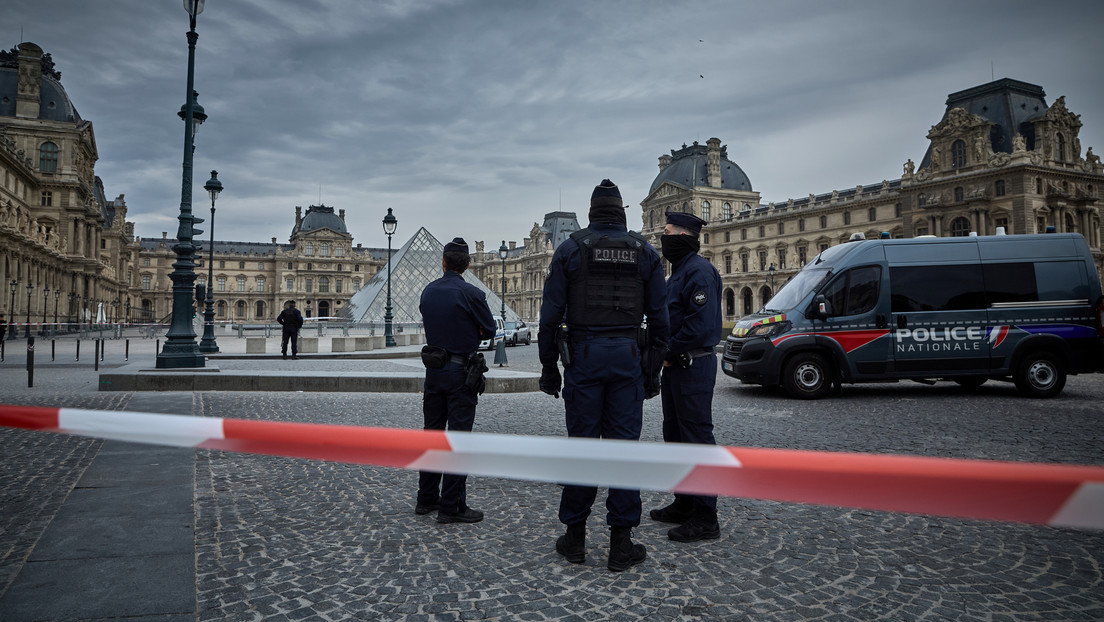 Encuentran uno de los objetos robados del Louvre