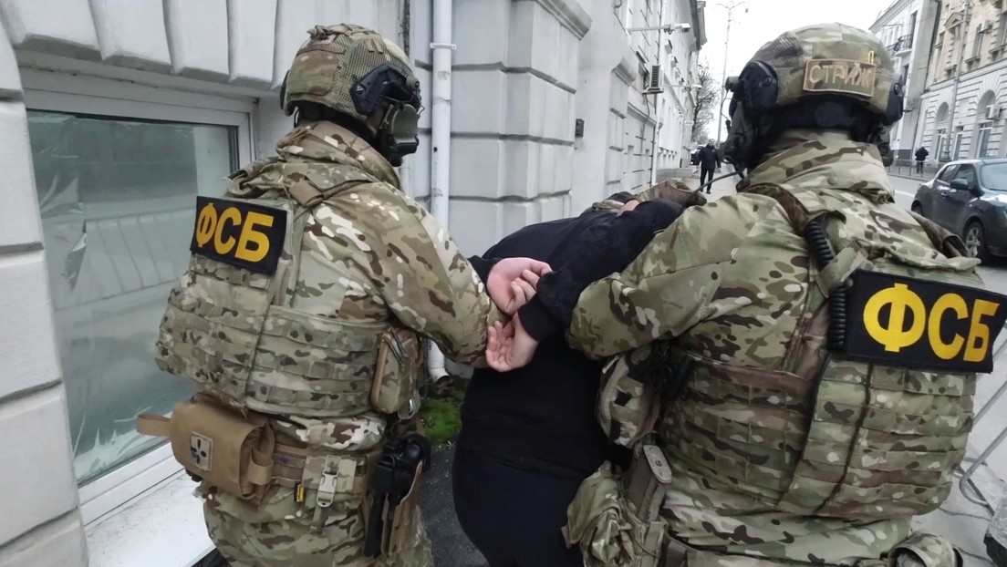 Detienen en Rusia a radical que planeaba ataque terrorista "por instrucciones"