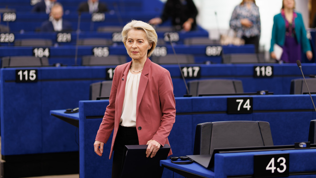 "No  se le puede confiar ni un puesto de limonada":  Eurodiputada carga contra Von der Leyen