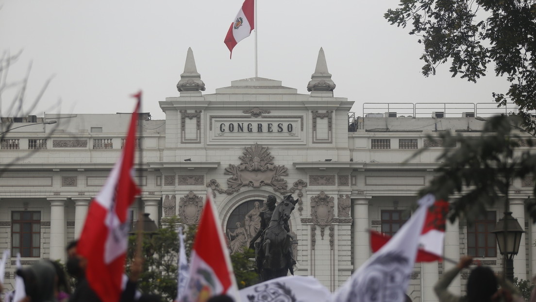 Congreso de Perú otorga voto de confianza al gabinete ministerial