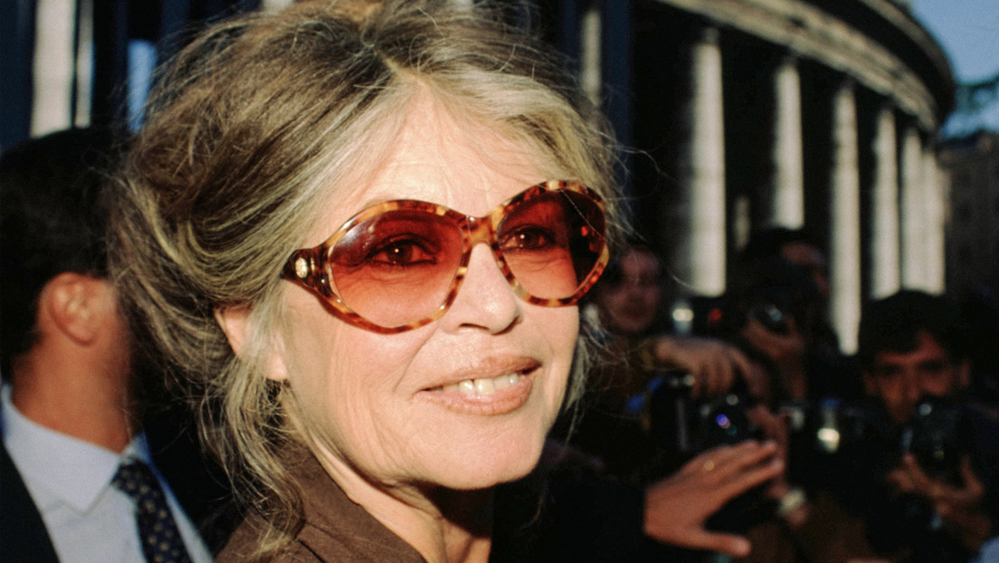 "No sé quién fue el imbécil que lanzó las 'fake news'": Brigitte Bardot se enfada con la prensa