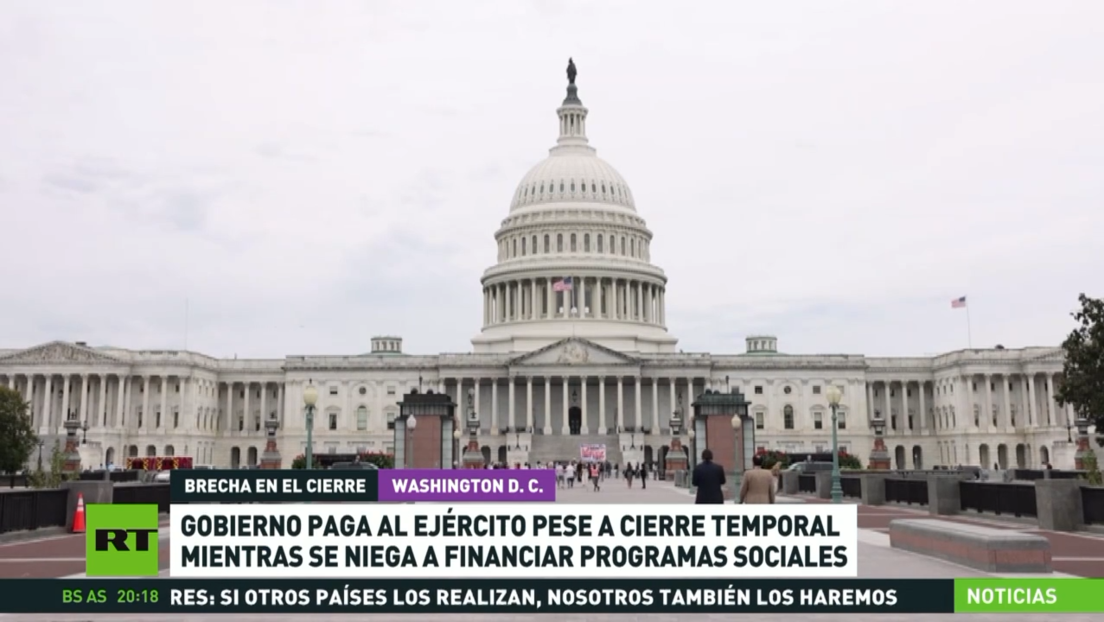 Gobierno de EE.UU. paga al Ejército pese al cierre temporal mientras se niega a financiar programas sociales