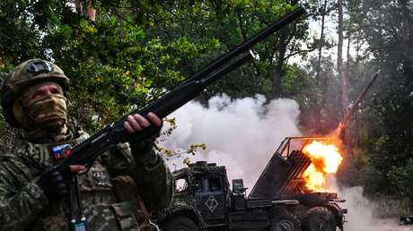 Putin: "Nuestras fuerzas avanzan en casi toda la línea del frente"