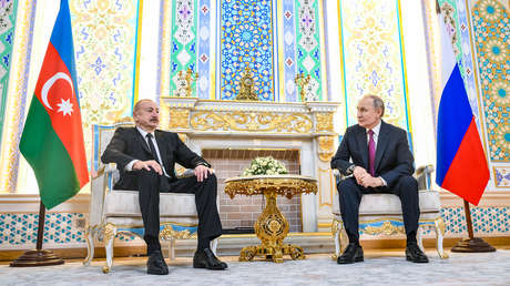 Putin se reúne con el presidente de Azerbaiyán y le informa de las causas de la tragedia del avión AZAL