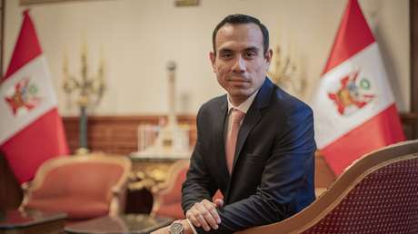 Lo que el nuevo presidente de Perú no pudo hacer tras su primer día en el cargo