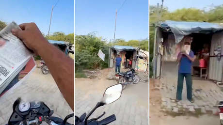 VIDEO: Entrega impecable de periódicos lanzándolos desde su motocicleta