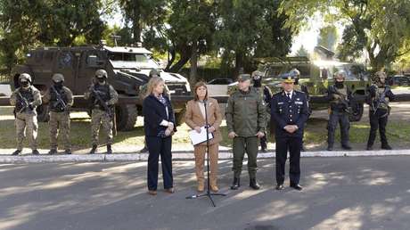 Argentina activa la "alerta máxima" en las fronteras para mirar "con cuatro ojos a los brasileros"
