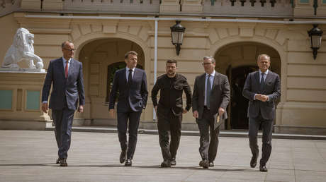 Madrid acoge una reunión secreta en apoyo a Kiev: no se permitirían ni los celulares