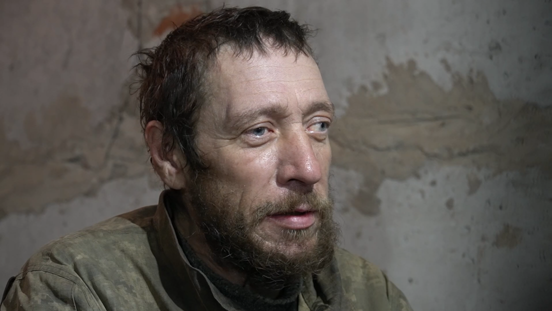 Soldado ucraniano rendido: "Sugiero que todos se rindan. Así sobrevivirán, si no, morirán"