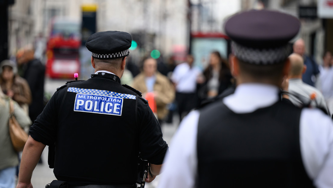 Varias personas apuñaladas en un tren en el Reino Unido