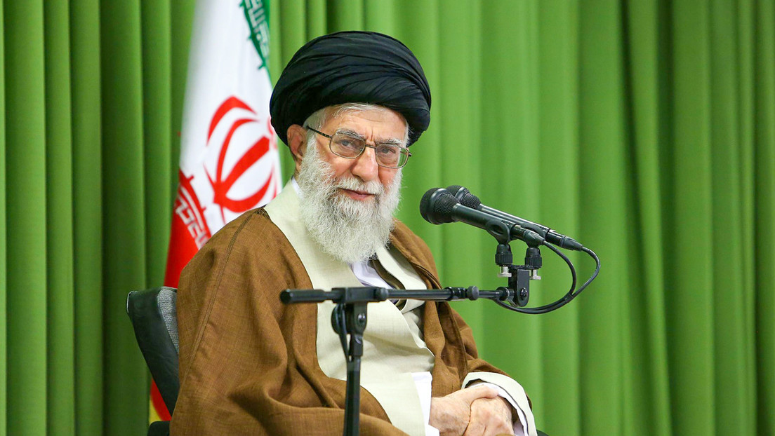Líder supremo de Irán lanza un ultimátum a EE.UU.