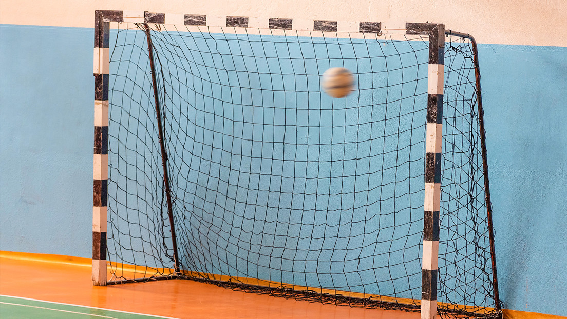 Niño de 8 años muere por caída de un arco en Argentina: un riesgo ignorado que se repite