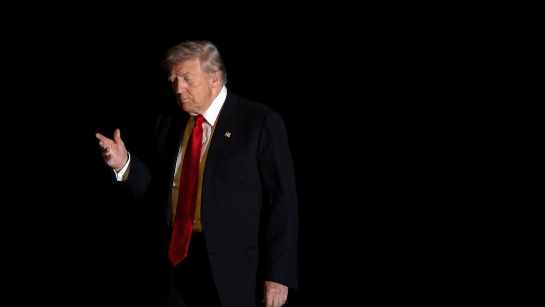 La aprobación de Trump cae a su nivel más bajo de su segundo mandato