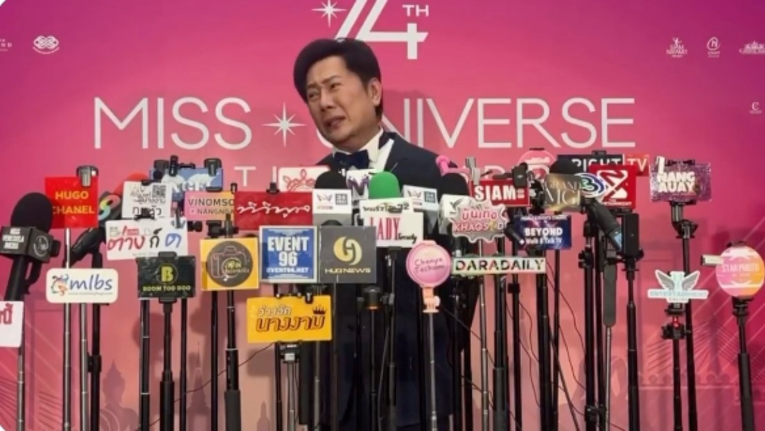 VIDEO: Directivo de Miss Universo rompe en llanto tras ofensa a la representante de México