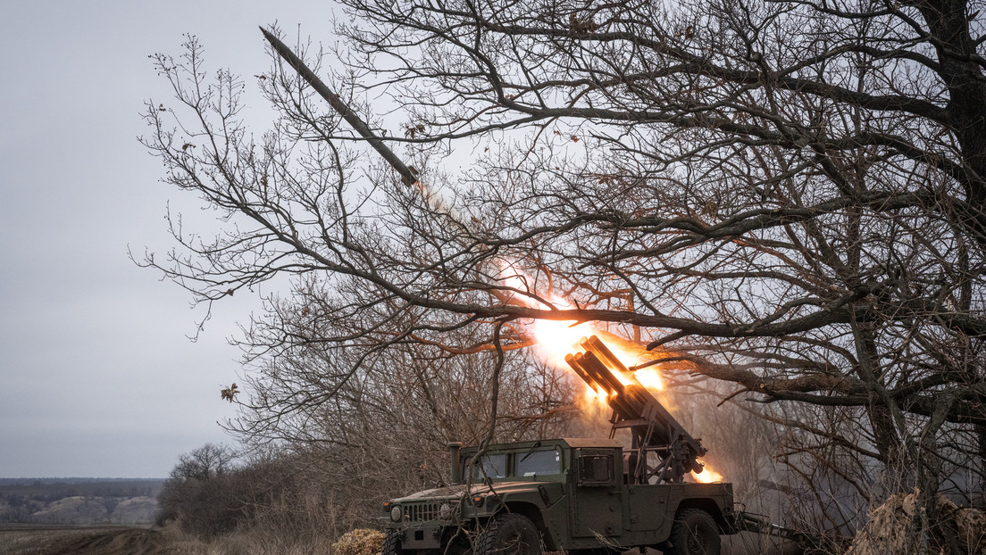 MINUTO A MINUTO: "Сatástrofe" de Kiev en ciudad clave en medio de exitosos ataques rusos a infraestructura militar