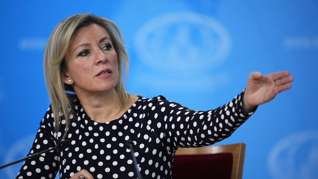 "Persona de una inteligencia única": Zajárova destroza con ironía a Kallas