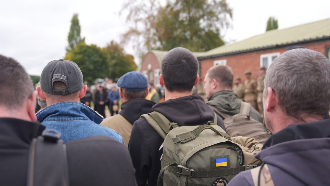 VIDEO: Reclutadores corren detrás de un hombre en Odesa para detenerlo
