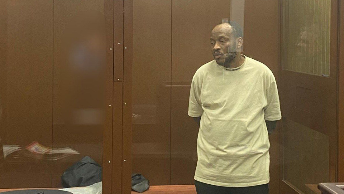 Un 'hechicero' que prometió convertir papel en dólares recibe una sentencia