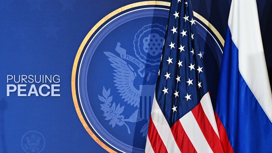 El asesor presidencial ruso explica la vía hacia la paz en Ucrania