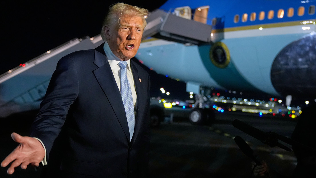 Trump amenaza a 